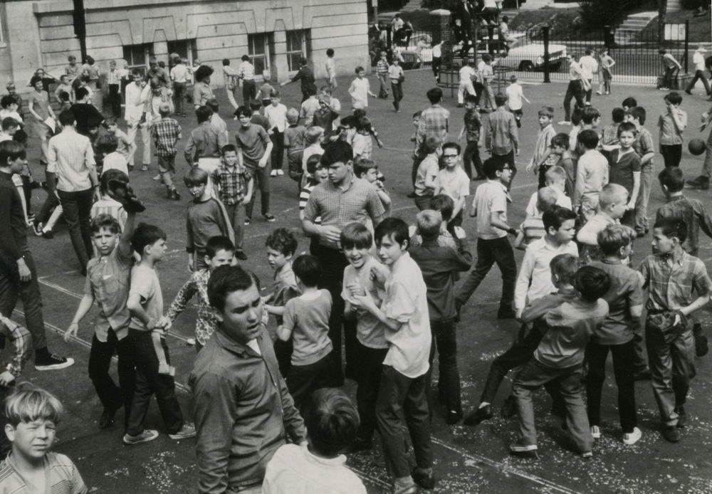 1971: Playground